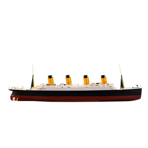 REVELL ADVENTSKALENDER RMS TITANIC