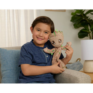 MARVEL DELUXE DANSANDE GROOT Mjukisdjur